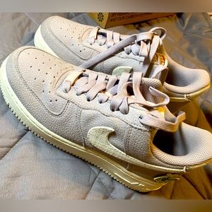 Air Force 1s - Purple/Ivory Detail - caterpillar 🐛 and butterfly 🦋 edition